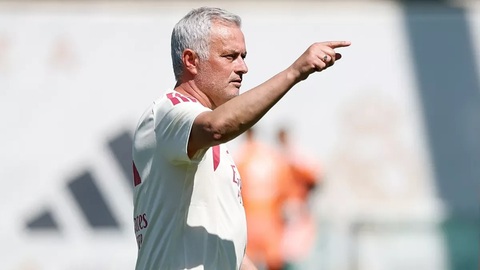 Jose Mourinho tiếp tục xới tung từng mét đất ở Bernabeu?